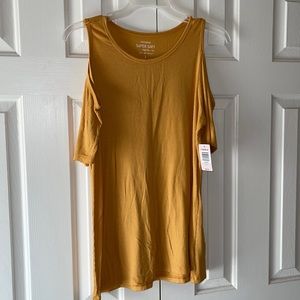NWT Torrid Cold-Shoulder Top